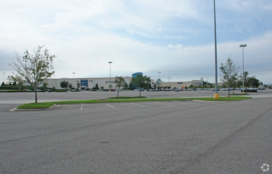 More Photos Of 6401 Bluebonnet Blvd, Baton Rouge General Retail For Lease