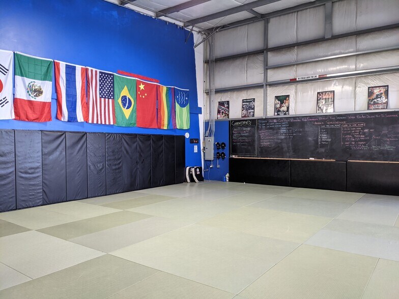 More Photos Of 2694 Roeder Ave, Bellingham Distribution For Sale