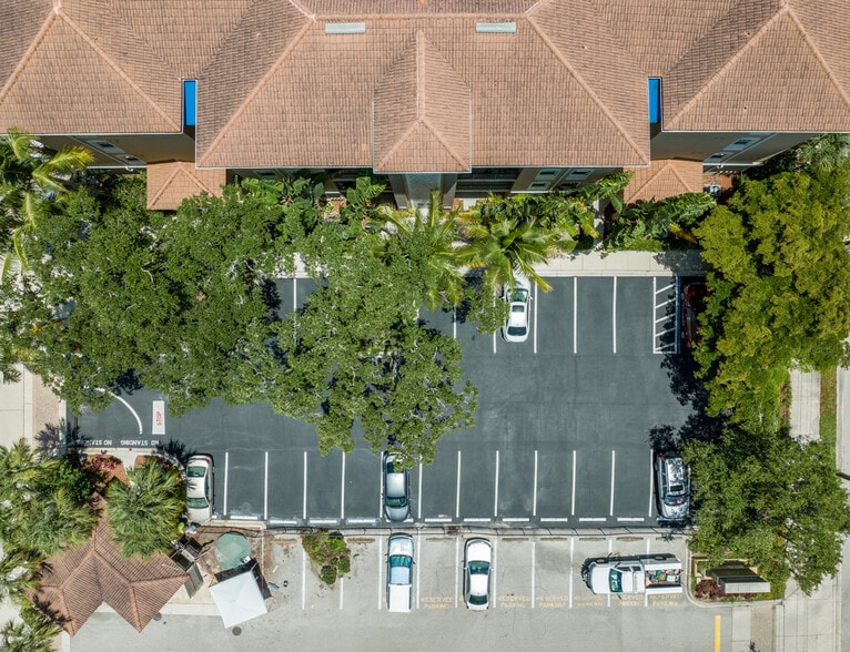 More Photos Of 1268 11th St, Sarasota Office For Sale