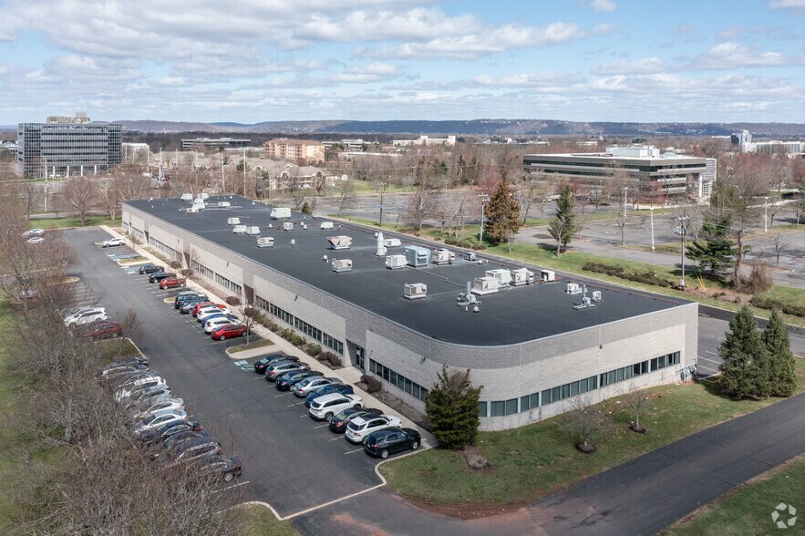 More Photos Of 155 Pierce St, Somerset Light Manufacturing For Lease