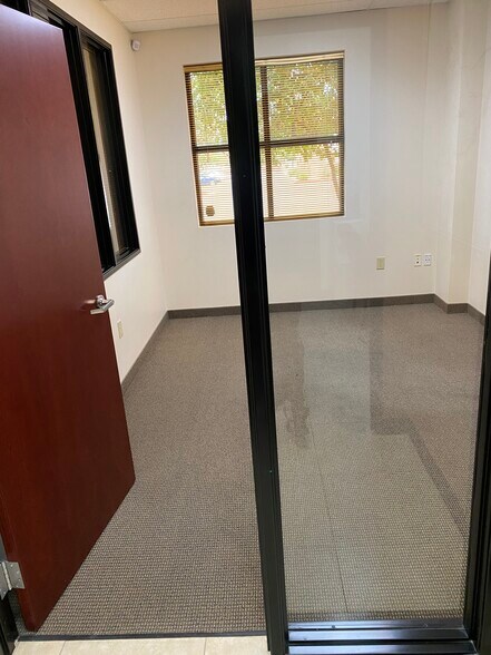 More Photos Of 1425 W Elliot Rd, Gilbert Medical For Lease
