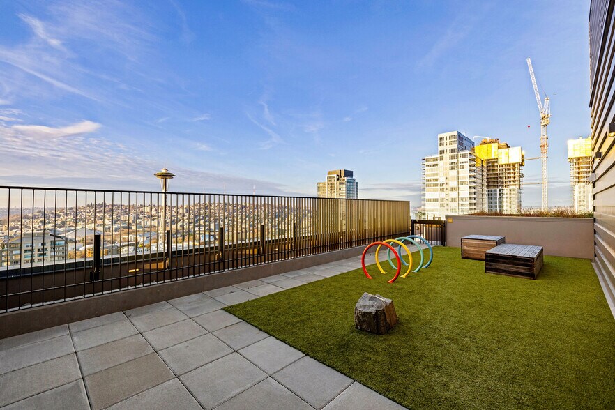 More Photos Of 2315 4th Ave, Seattle Multifamily For Sale