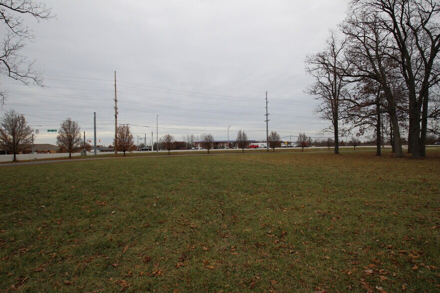More Photos Of 0 Jackson Street St, Muncie Land For Sale