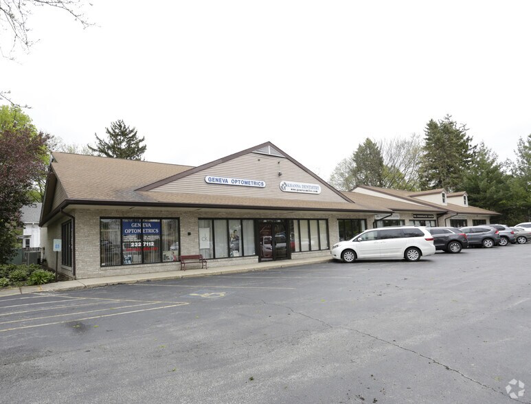 Primary Photo Of 417-423 Hamilton St, Geneva General Retail For Lease