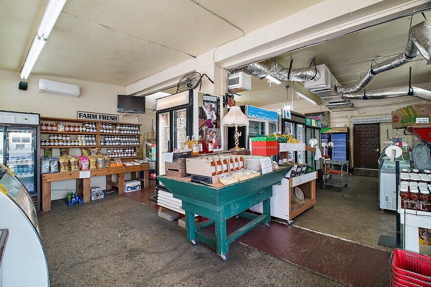 More Photos Of 454 N Park Ave, Apopka Storefront For Sale