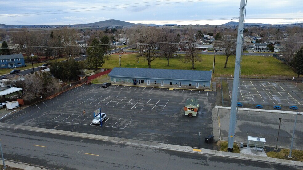 More Photos Of 1217 Thayer Dr, Richland General Retail For Sale