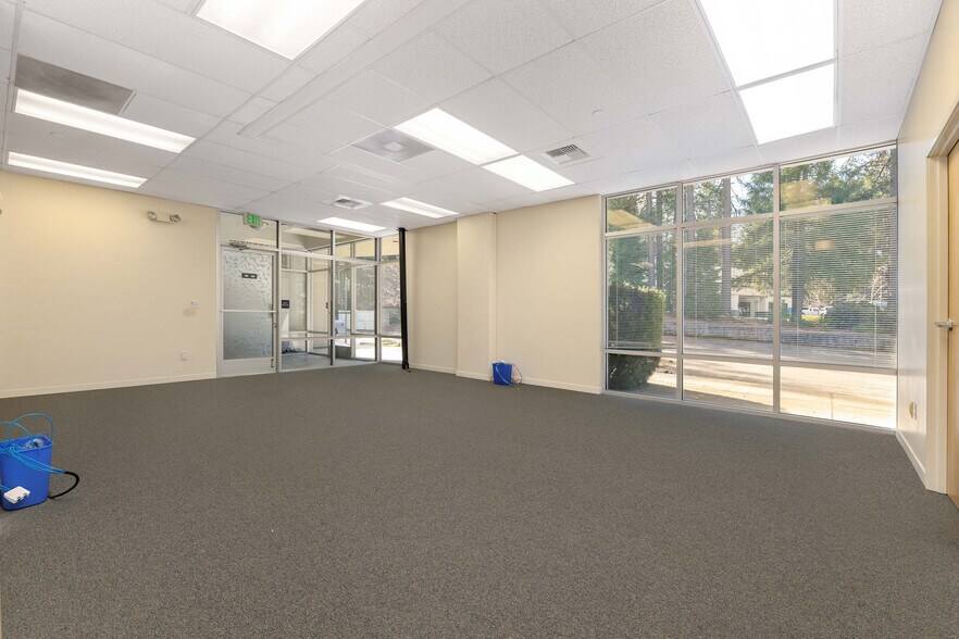 More Photos Of 345 Crown Point Cir, Grass Valley Flex For Lease