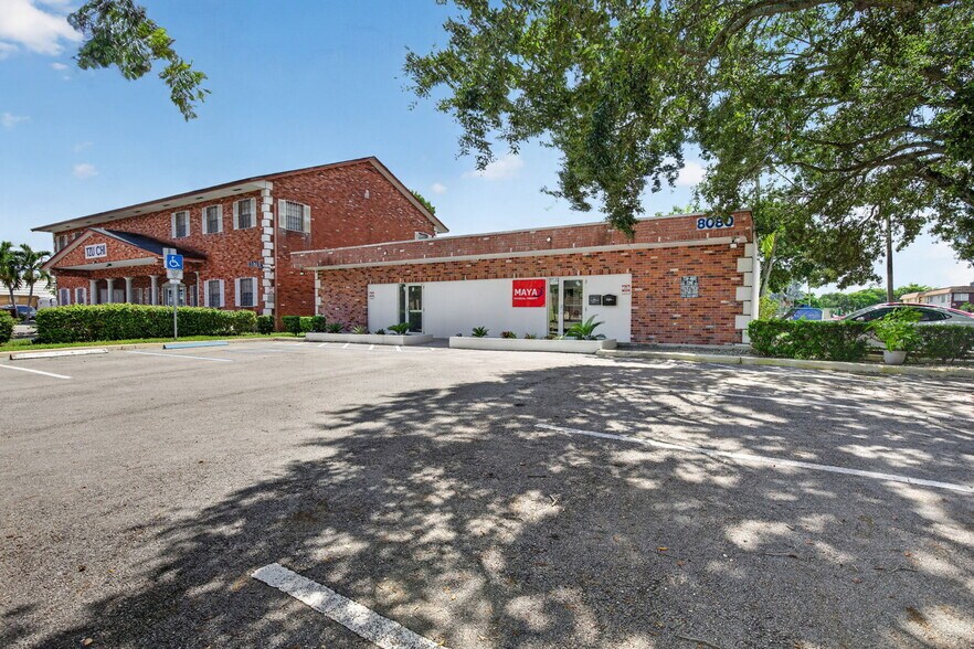 More Photos Of 8080 Pasadena Blvd, Pembroke Pines Office For Lease