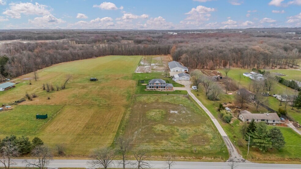 More Photos Of 16449 S Boone Rd, Columbia Station Specialty For Sale