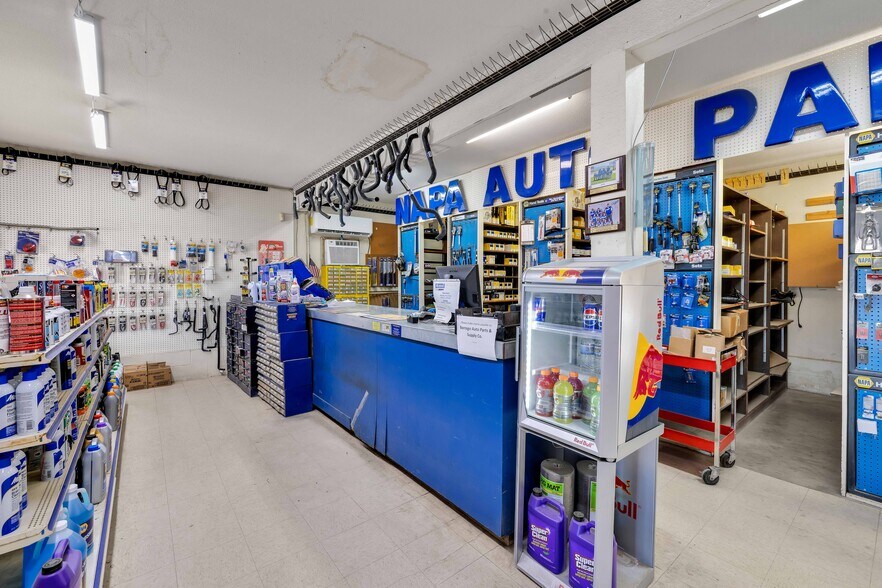 More Photos Of 2476 Stirrup Rd, Borrego Springs General Retail For Sale