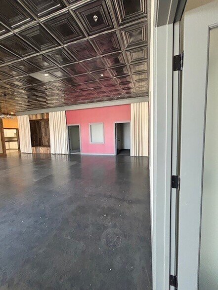 More Photos Of 860 Kaiser Rd, Napa Warehouse For Lease