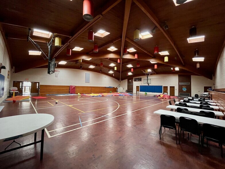 More Photos Of 804 S Purdum St, Kokomo Schools For Sale