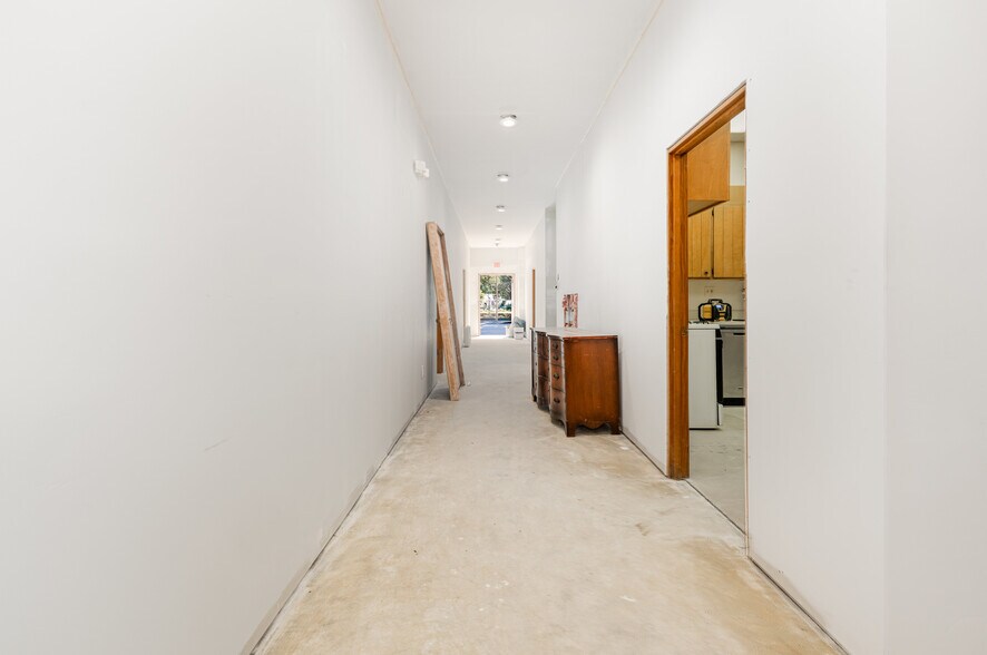 More Photos Of 420 Paul St, Rocky Mount Specialty For Lease