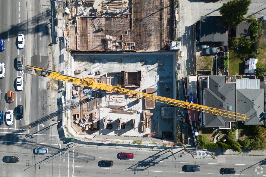 More Photos Of 2453 Renfrew St, Vancouver Apartments For Lease