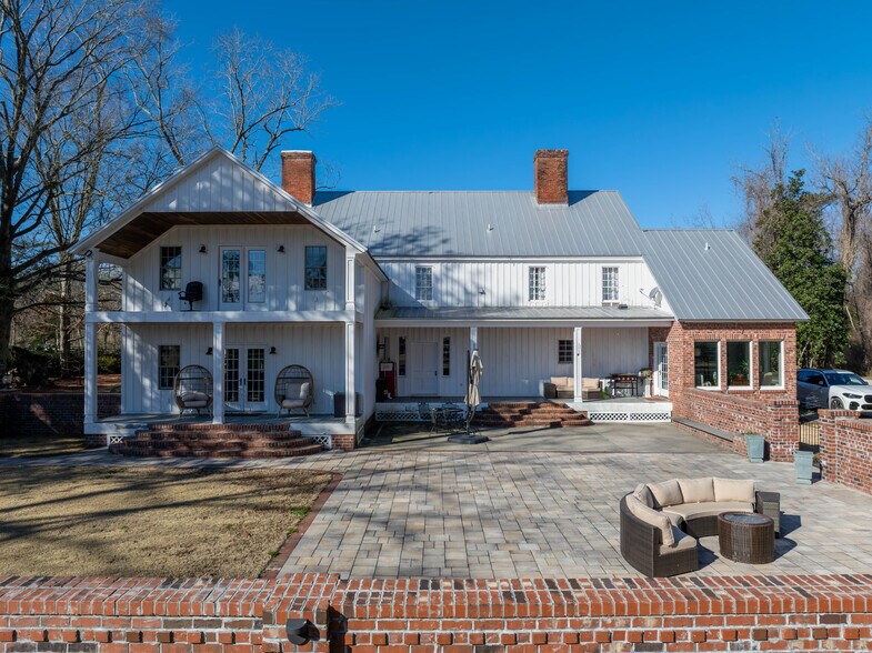 More Photos Of 6266 Richlands Hwy, Richlands Specialty For Sale