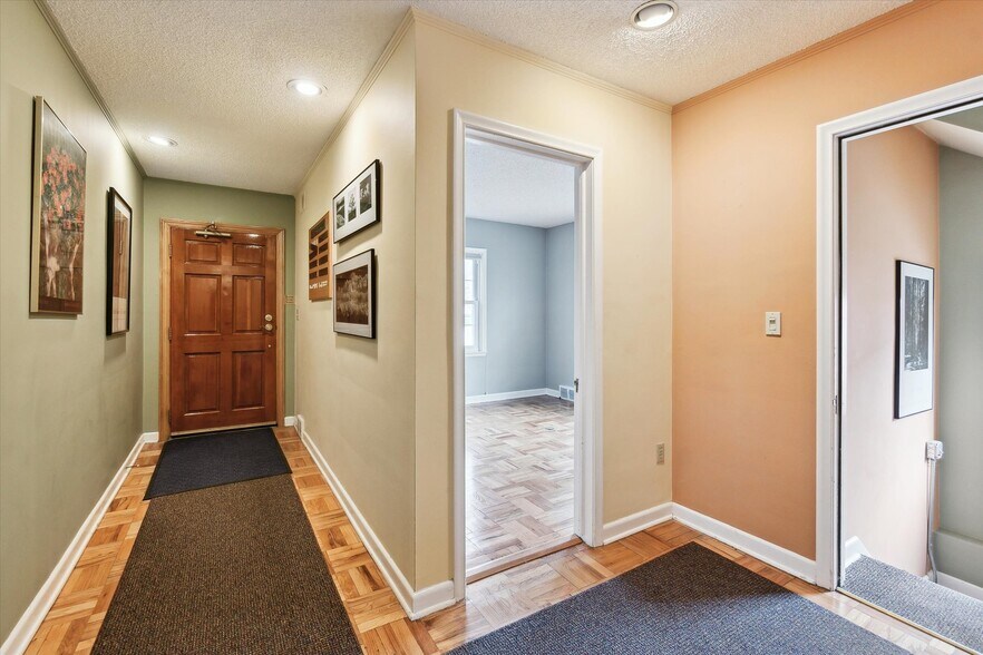 More Photos Of 415 W Grand River Ave, East Lansing Office Residential For Sale