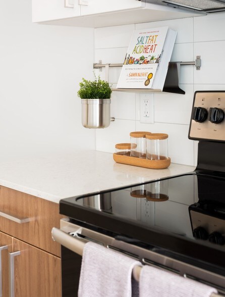 More Photos Of 190 Pleasant St, Malden Apartments For Lease