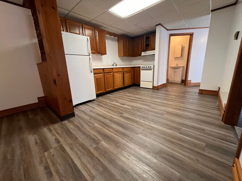 More Photos Of 104-110 High St, Mineral Point Storefront For Sale
