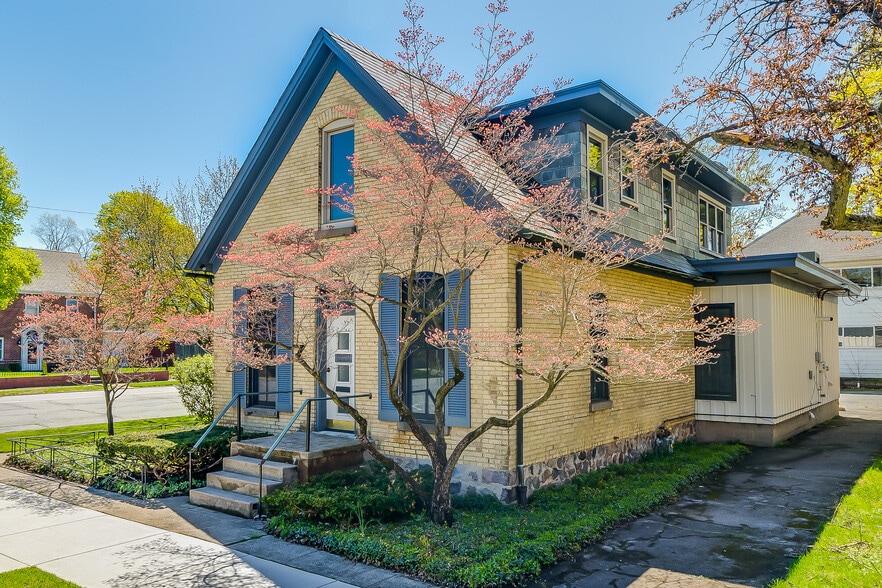 More Photos Of 1032 E Wayne St, South Bend Loft Creative Space For Lease