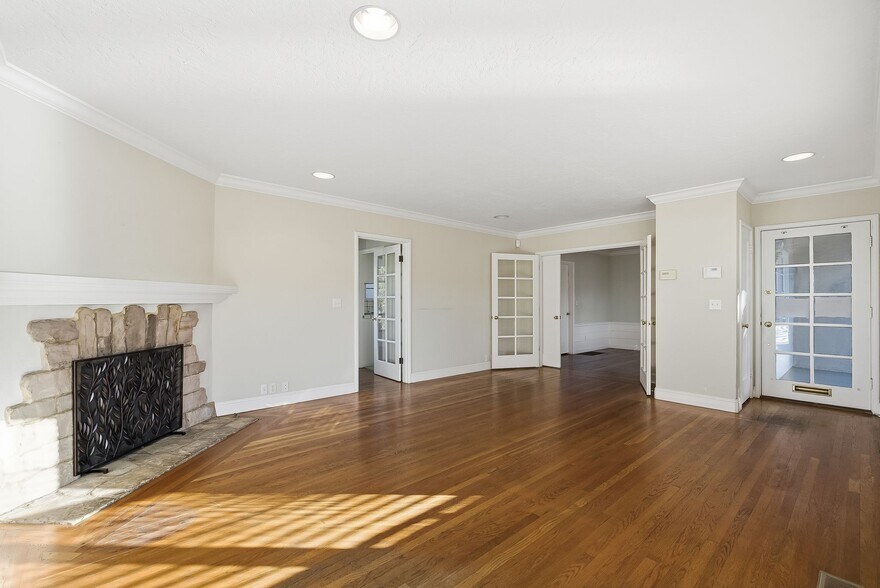 More Photos Of 29 Hawthorne Ave, Los Altos Office For Lease