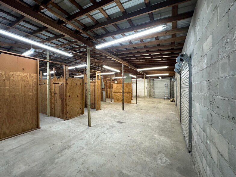 More Photos Of 196 NE Chestnut Ave, Lake City Warehouse For Sale
