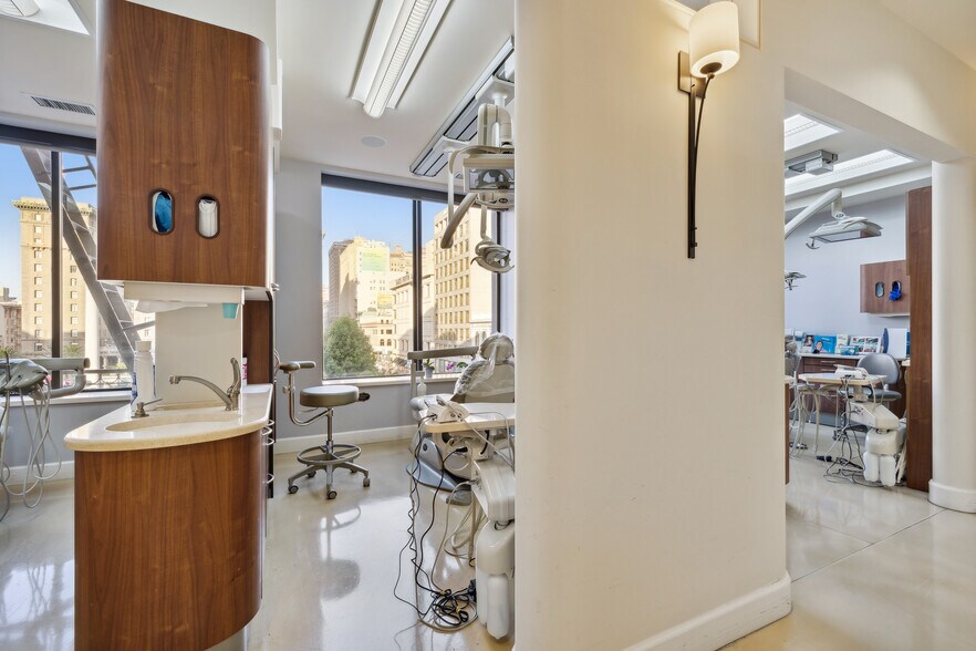 More Photos Of 250-260 Stockton St, San Francisco Office For Lease