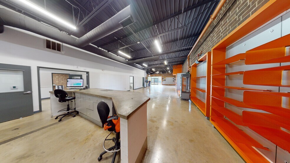 More Photos Of 10501 Monroe Rd, Matthews Storefront For Sale