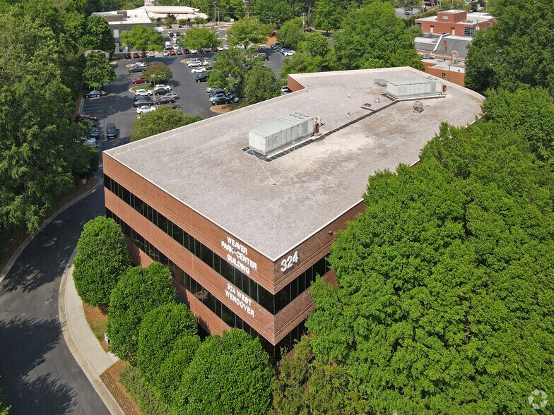 More Photos Of 324 W Wendover Ave, Greensboro Office For Lease