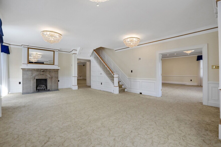 More Photos Of 411 Albany Ave, Kingston Storefront Retail Office For Sale