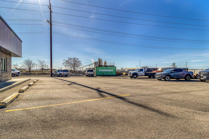 More Photos Of 618 Industrial Ct, Walla Walla Warehouse For Sale