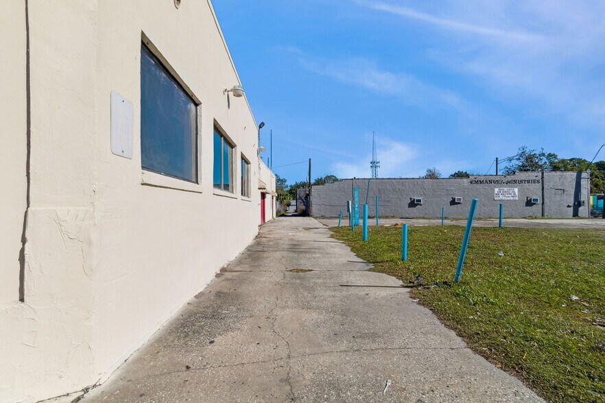 More Photos Of 715 McDuff Ave, Jacksonville Storefront Retail Residential For Sale