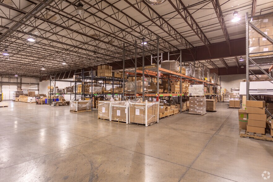 More Photos Of 41 Cairns Rd, Mansfield Warehouse For Sale