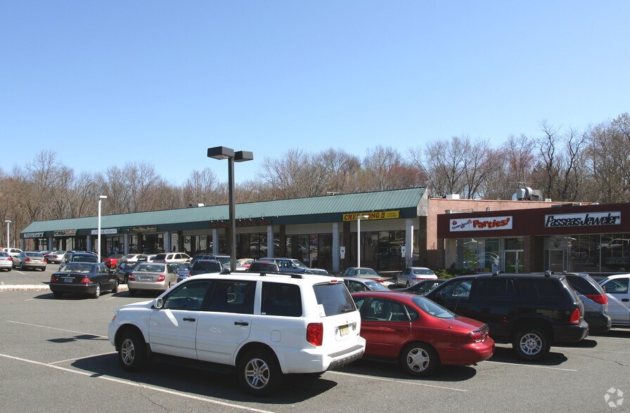 More Photos Of 159-169 S Livingston Ave, Livingston General Retail For Lease