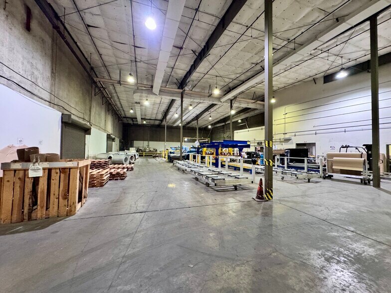 More Photos Of 4300-4356 Caterpillar Rd, Redding Manufacturing For Sale