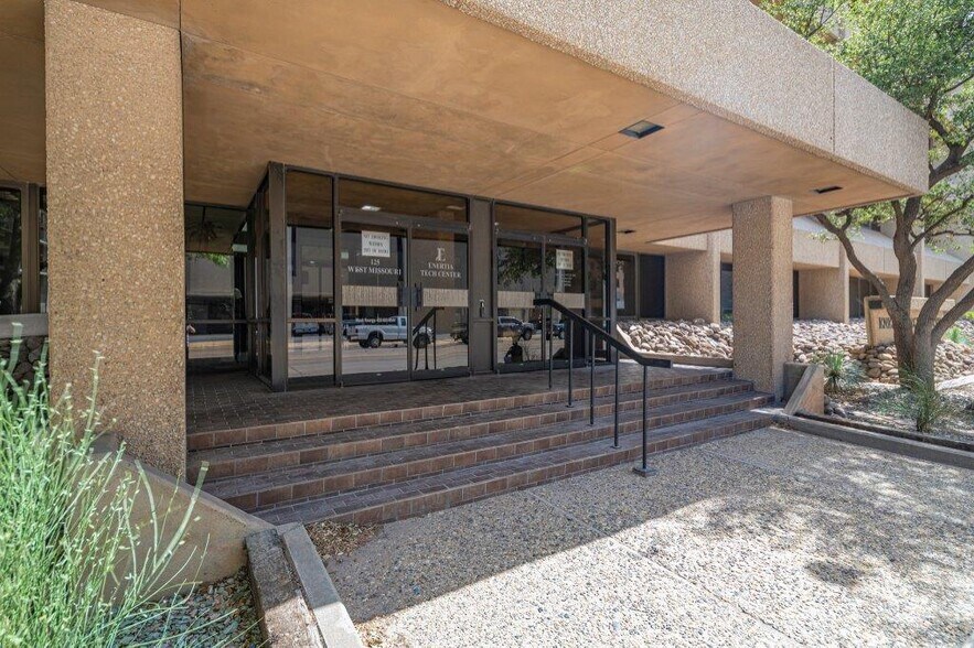 More Photos Of 125 W Missouri Ave, Midland Office For Lease