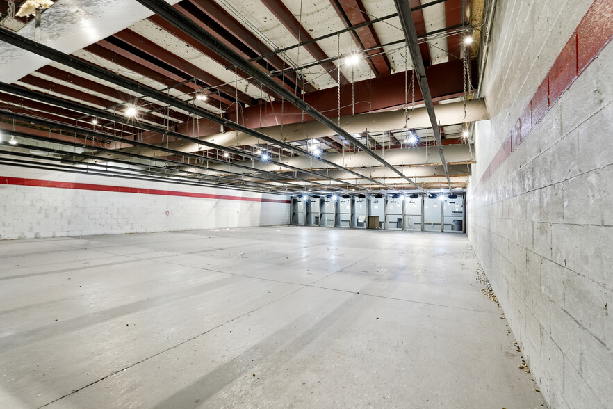 More Photos Of 6190 Parkway North Dr, Cumming Light Distribution For Sale
