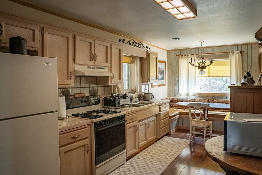 More Photos Of 14388 Fern Rd, Whitmore Land For Sale