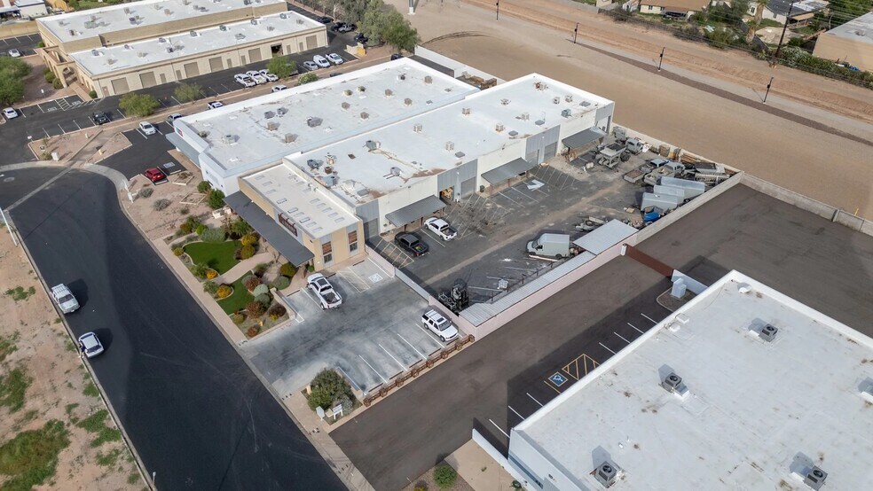 More Photos Of 128 W Boxelder, Chandler Warehouse For Lease