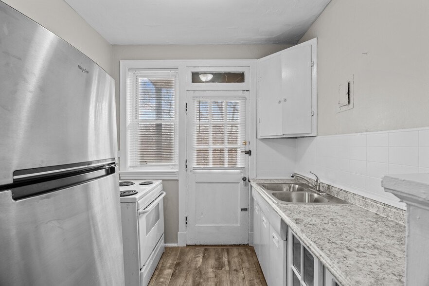 More Photos Of 3862-3866 S Spring Ave, Saint Louis Apartments For Sale