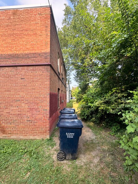 More Photos Of 4920 Nash St NE, Washington Apartments For Sale