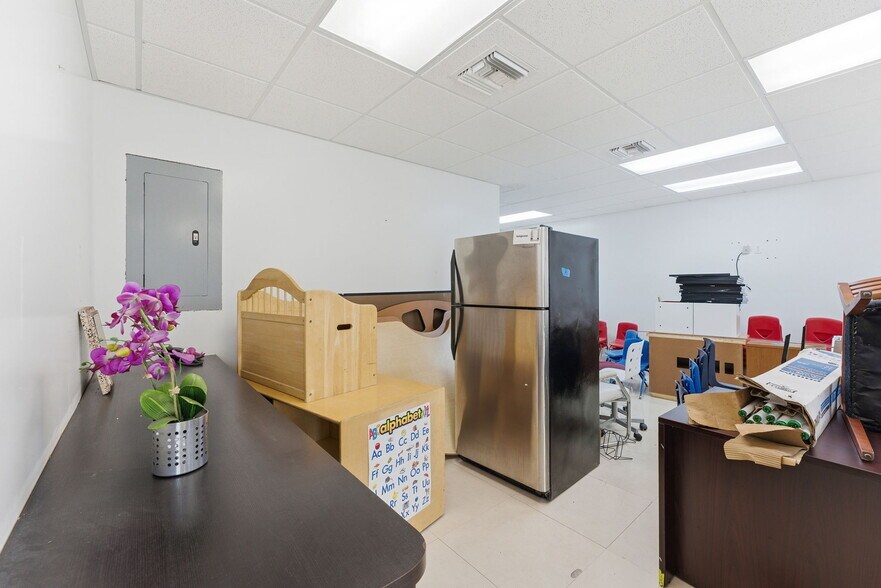 More Photos Of 6545 NW 169th St, Hialeah Medical For Sale