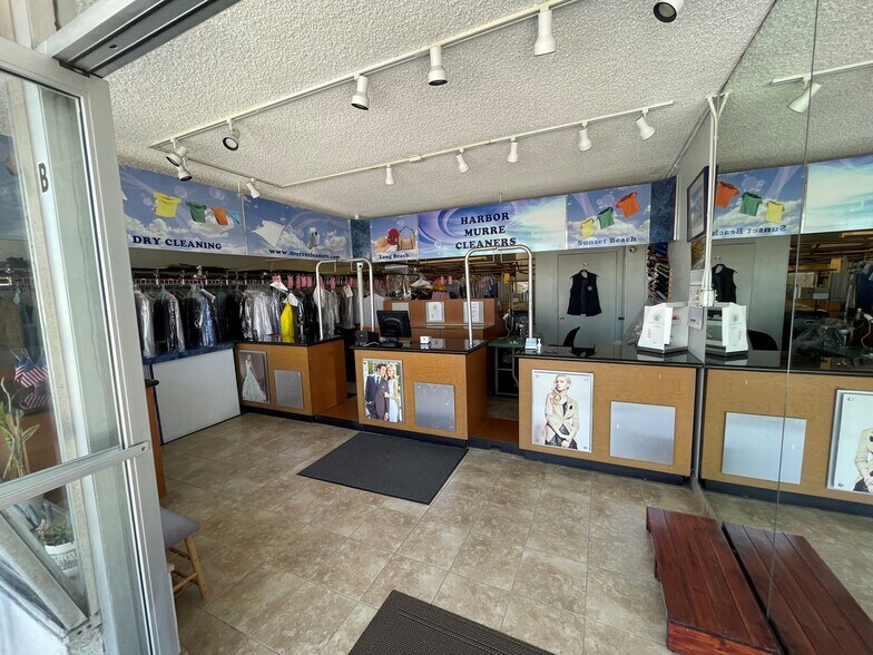 More Photos Of 16431 Pacific Coast Hwy, Huntington Beach Storefront Retail Residential For Lease