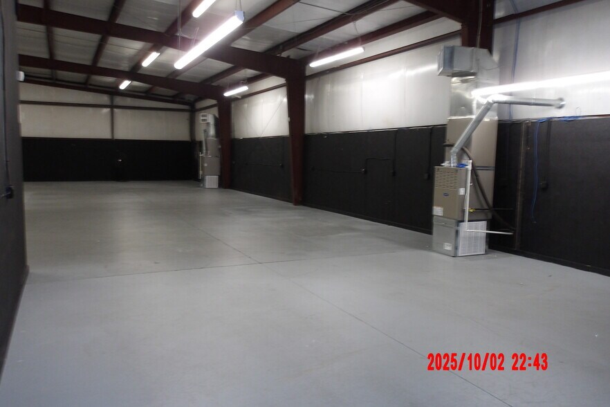 More Photos Of 3015 Governors Dr SW, Huntsville Warehouse For Sale