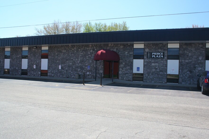 More Photos Of 360 Pierce Ave, North Mankato Medical For Lease