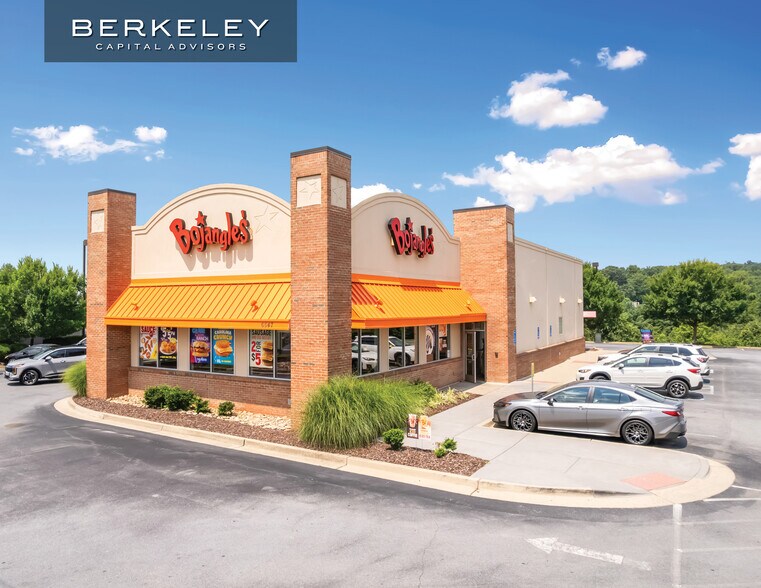 Primary Photo Of 6547 Highway 11 E, Piney Flats Restaurant For Sale