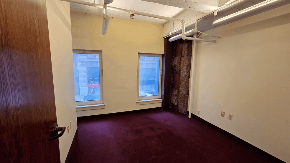 More Photos Of 822 Olive St, Saint Louis Office For Lease