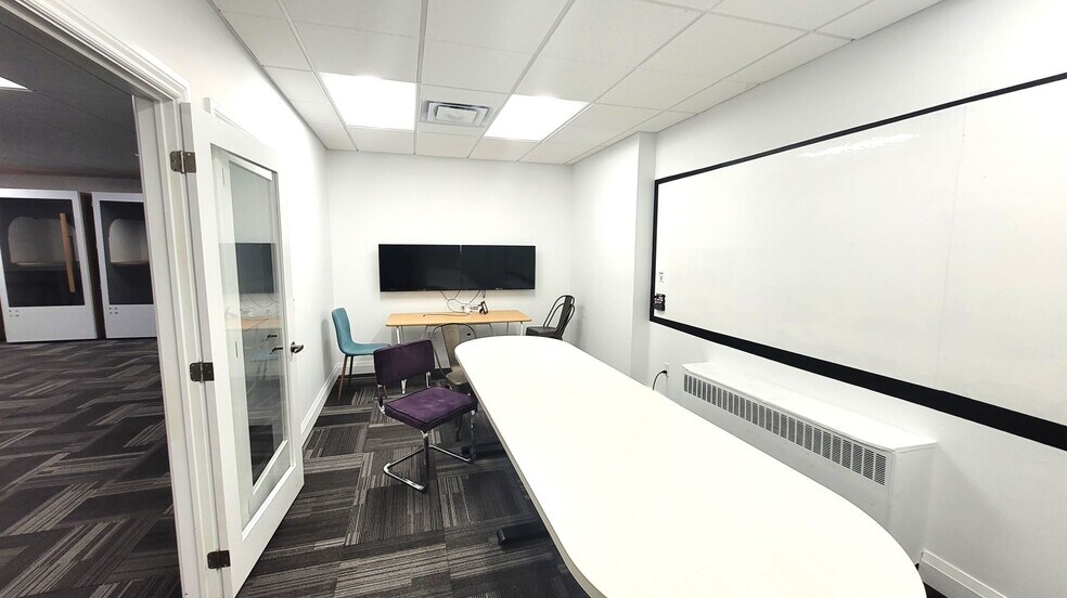 More Photos Of 304-314 Bagot St, Kingston Storefront Retail Office For Lease