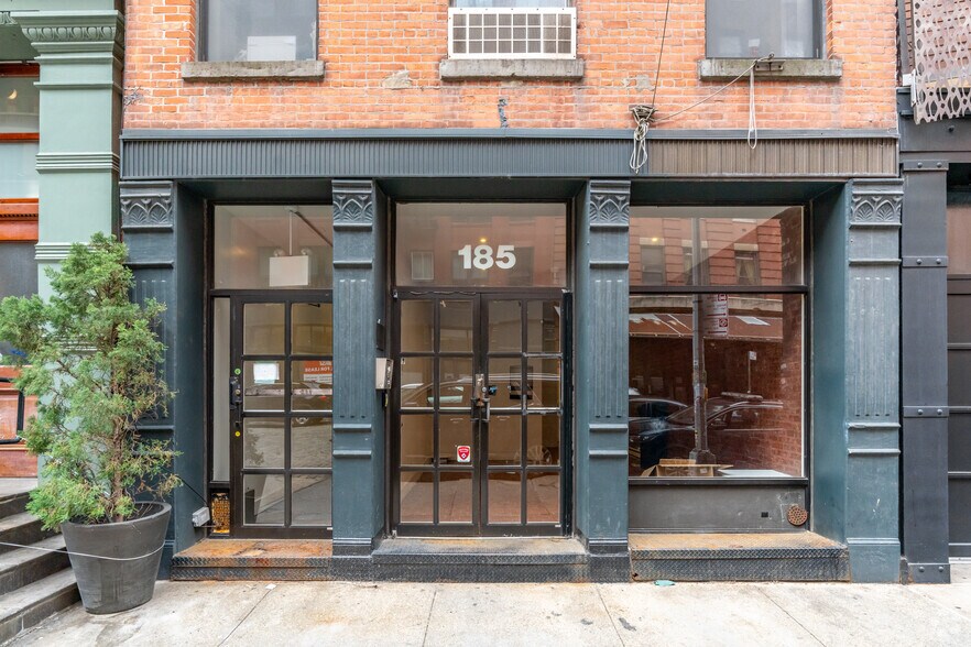 More Photos Of 185 Franklin St, New York Office For Sale