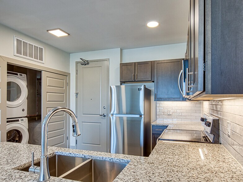 More Photos Of 1850 Merchant Ln, Hampton Apartments For Sale