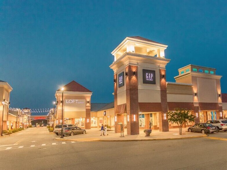 More Photos Of 4635 Factory Stores Blvd, Myrtle Beach Unknown For Lease